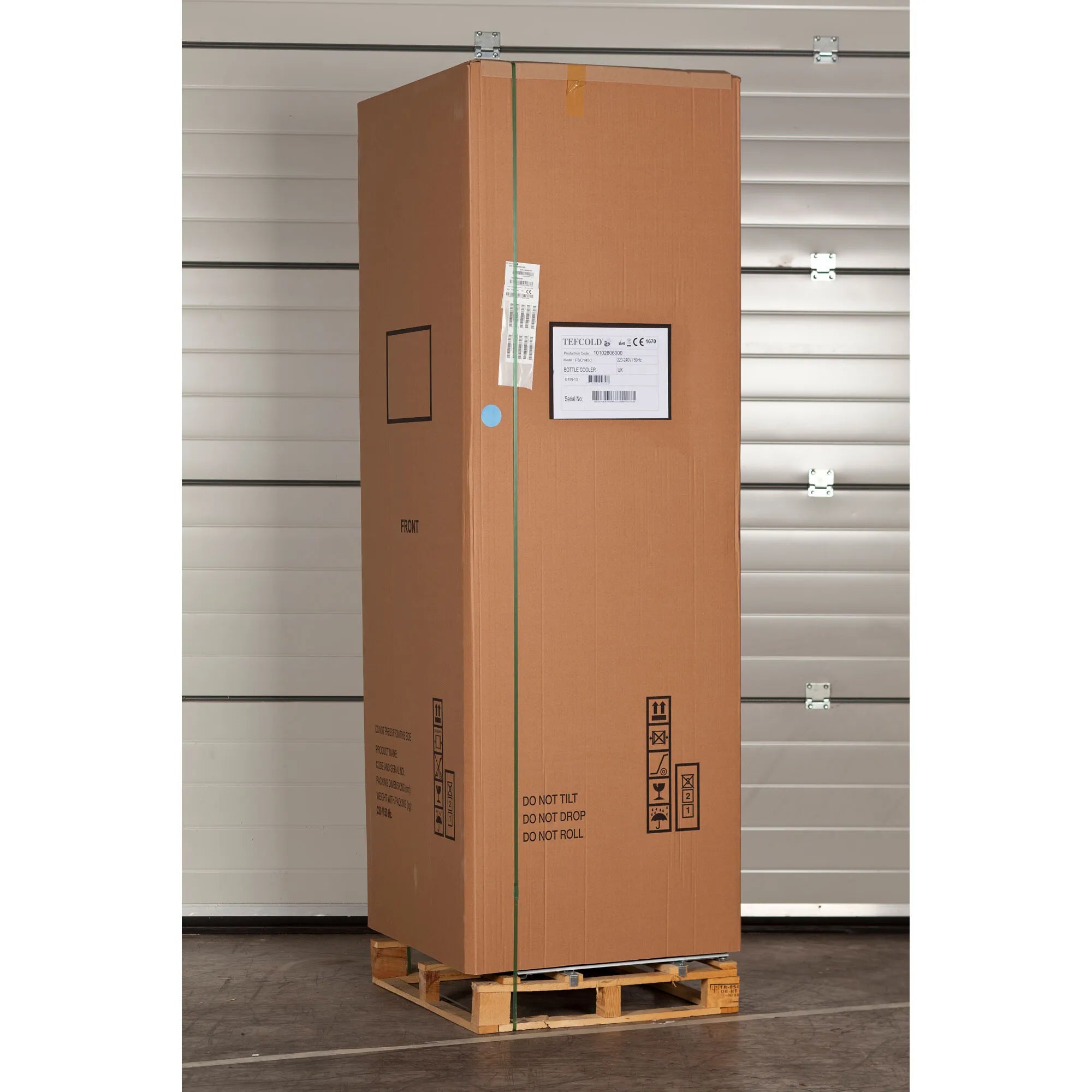 Glass Door Merchandiser FSC1450 – 438L Upright Display Cooler, Fan Assisted Cooling, LED Canopy, White Finish