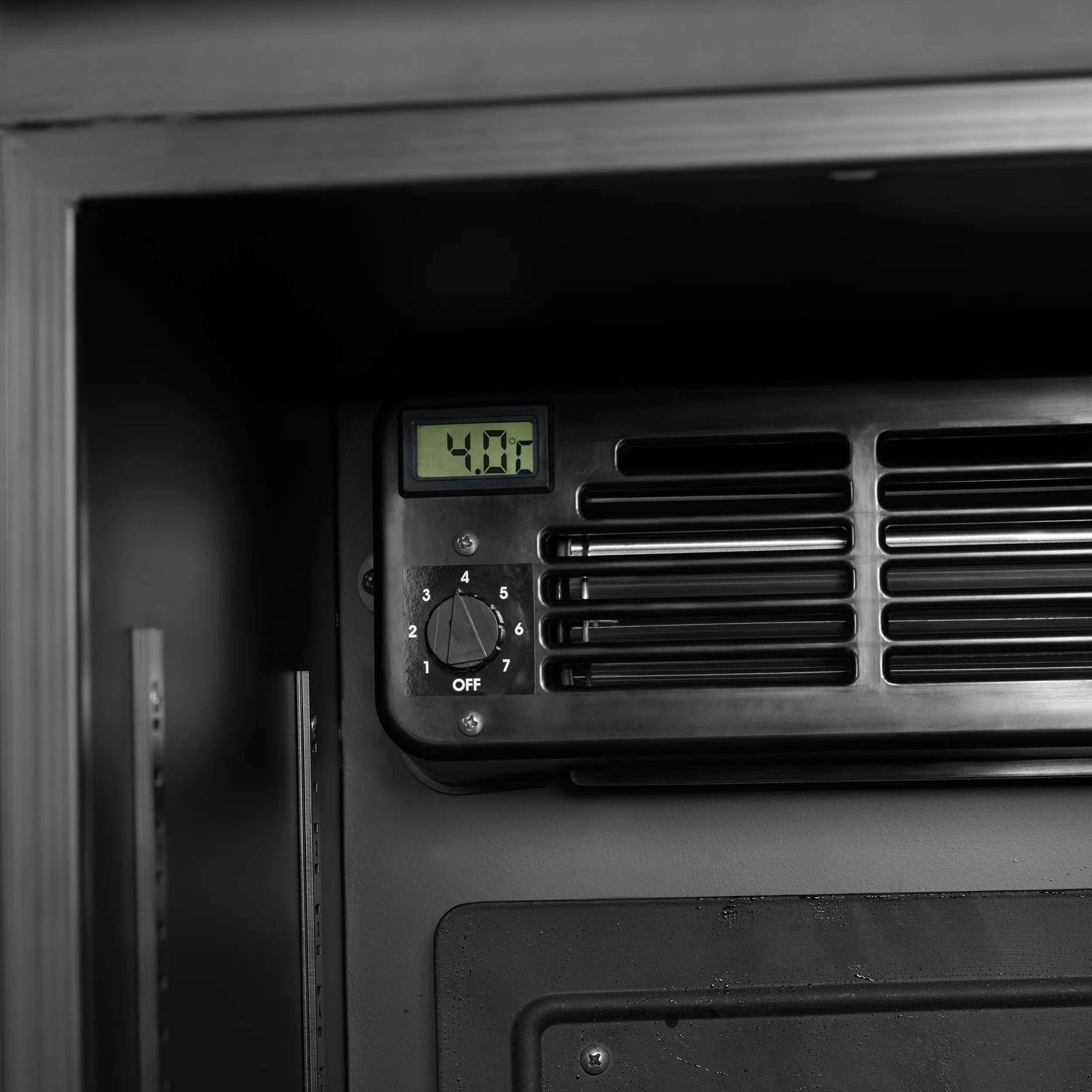 Slimline Glass Door Merchandiser FSC175H – Black, 1 Hinged Door, LED Canopy & Adjustable Shelves, Fan Assisted Cooling, 182L