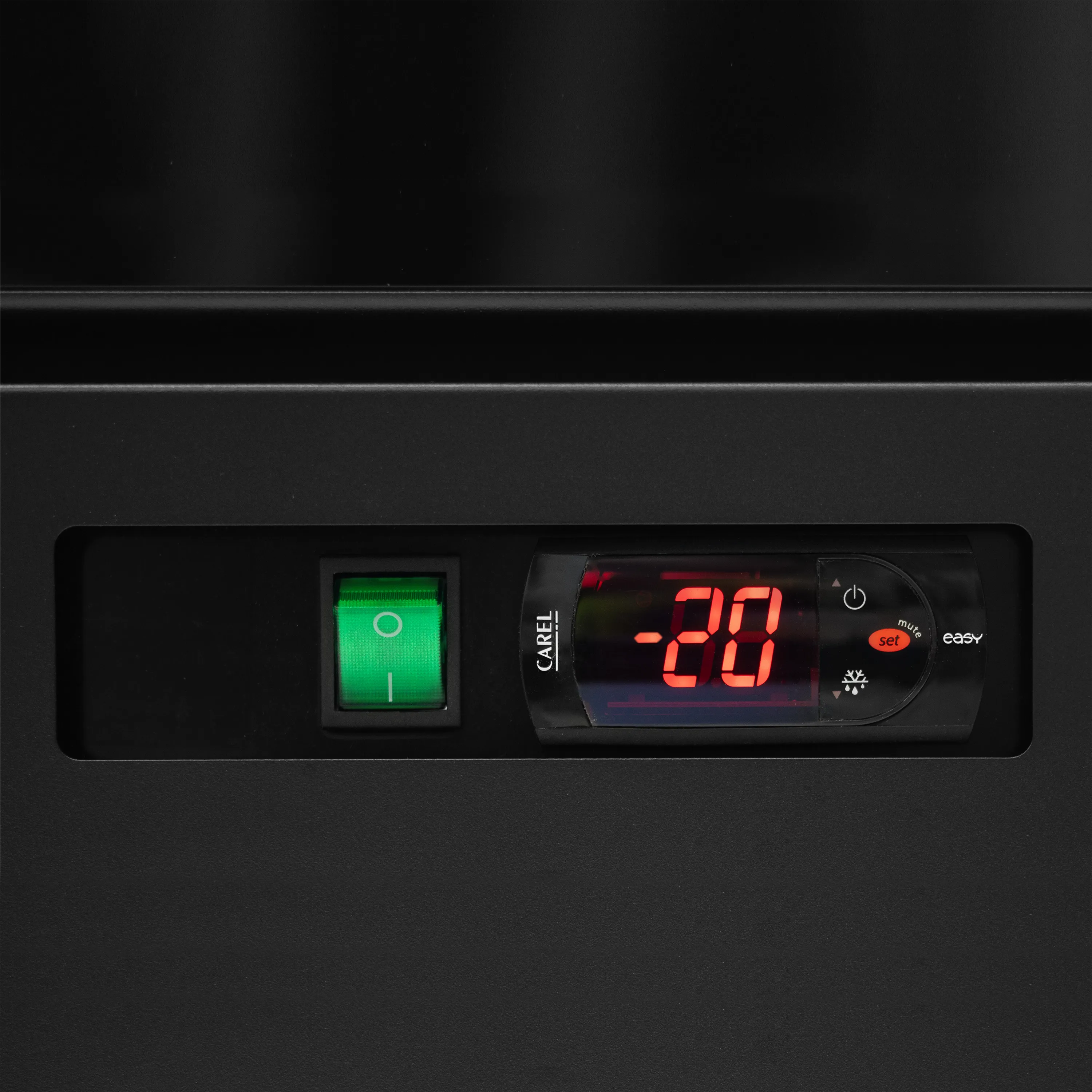 Atom Maxi F1DB Single Glass Door Display Freezer – 390L Black Commercial Upright Merchandiser, Ventilated Cooling, LED Lighting, -18 to -22°C