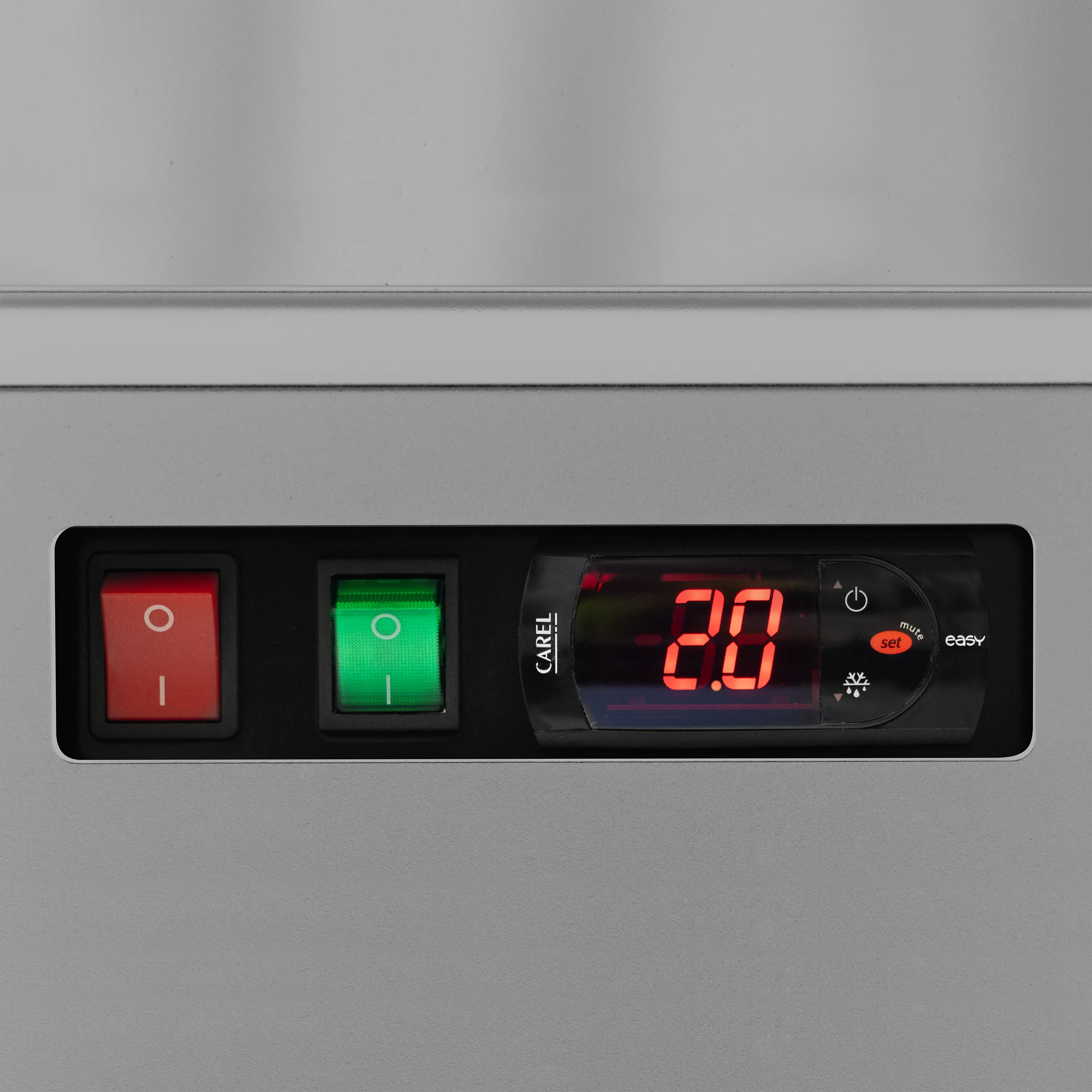 Glass Door Merchandiser Atom Maxi C1DS – Single Door, Ventilated Cooling, LED Interior, Adjustable Shelves, 459L Display Capacity